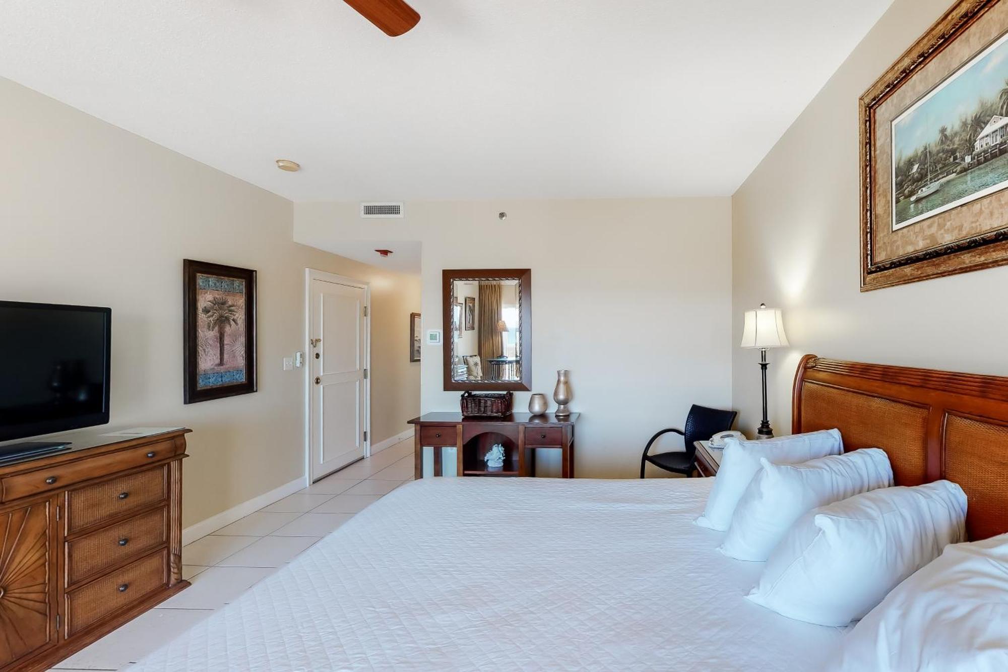 Tops'L Summit VI Destin Room photo