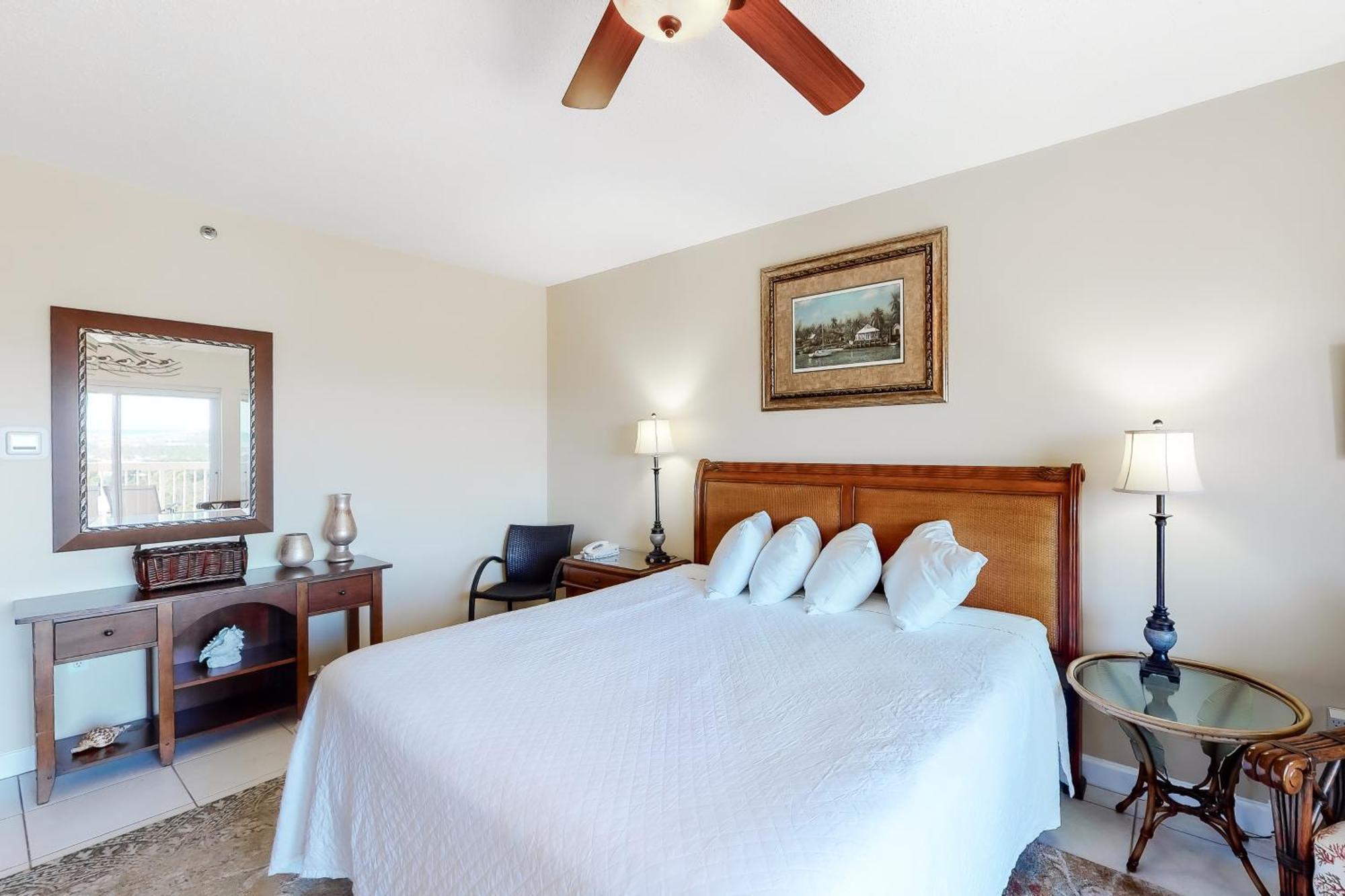 Tops'L Summit VI Destin Room photo
