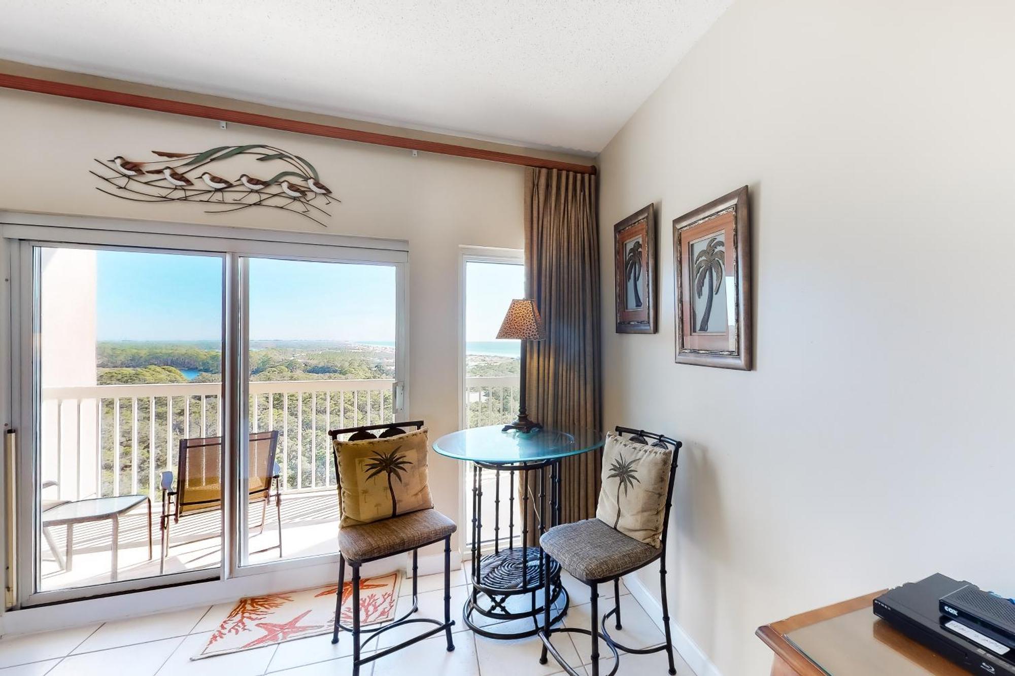 Tops'L Summit VI Destin Room photo