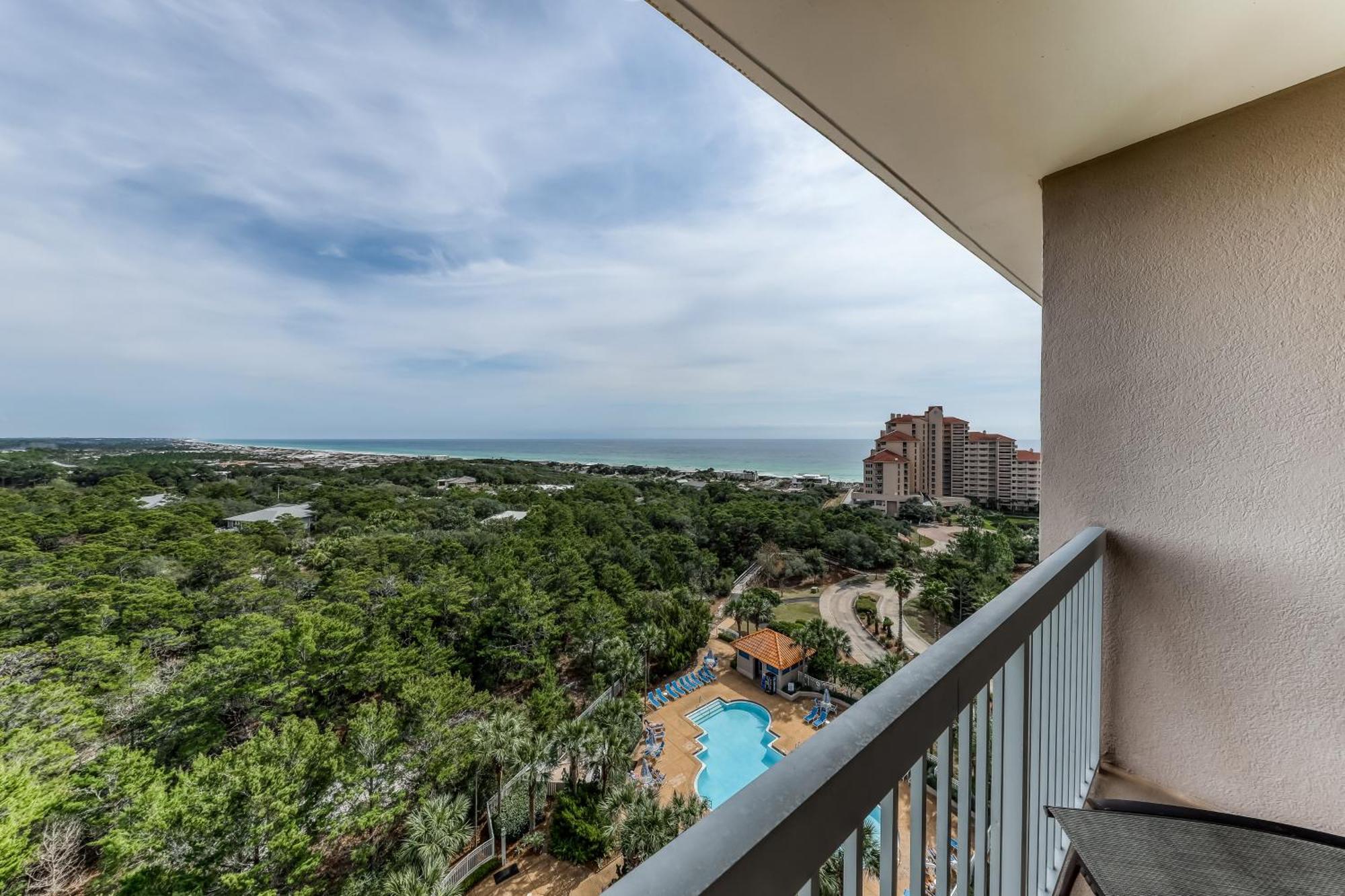 Tops'L Summit VI Destin Room photo